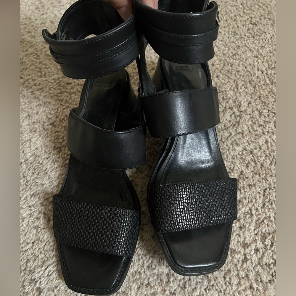 ASOS LEATHER STRAPPY SANDALS